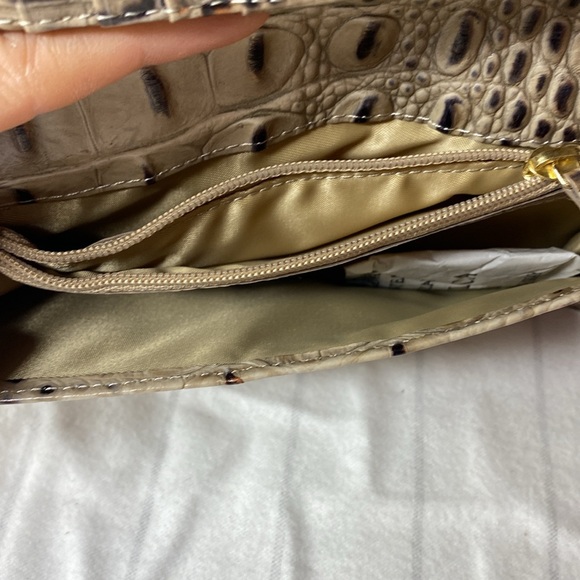 Brahmin Tan Crocodile Embossed Women's Bag, Brahmin
Ady Leather Wallet - Picture 3 of 8